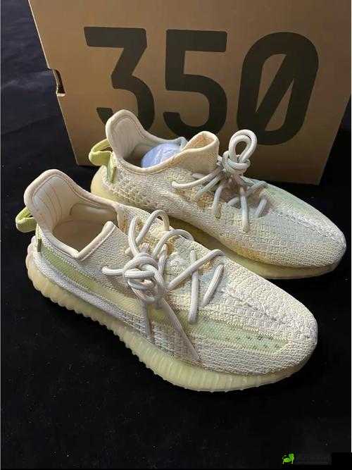 Yeezy350 亚洲限定亚麻 2022：潮流新宠来袭