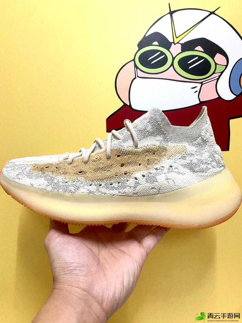 yeezy380 蜜桃粉和白色解读：时尚魅力呈现